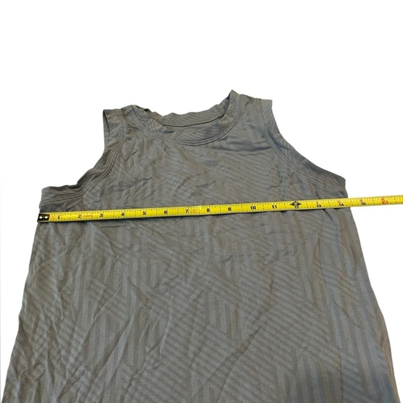 DSG Women’s Movement Tank Blue With Geometric design - Picture 8 of 10